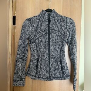 Lululemon zip up, black and white
